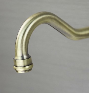 Nostalgische wastafelkraan Klassiek model brons antiek afgewerkt