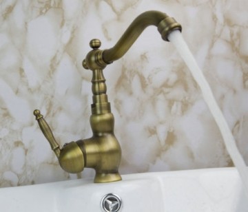 Nostalgische wastafelkraan Klassiek model Brons antiek