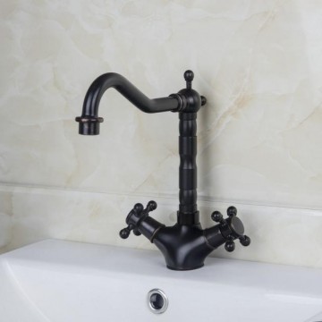 Klassieke olie brons wastafel kraan welke ook geschikt is als keukenkraan