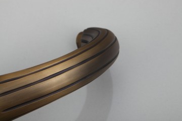 Nostalgische wastafelkraan Klassiek model Brons afgewerkt retro