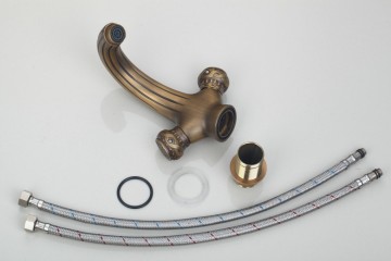 Nostalgische wastafelkraan Klassiek model Brons afgewerkt retro