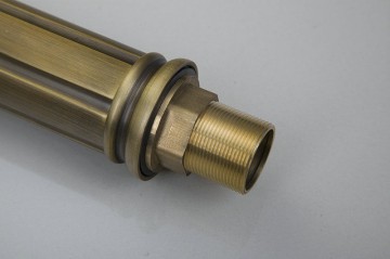 Nostalgische wastafelkraan vintage model brons afgewerkt