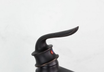 Retro nostalgische wastafelkraan Klassiek model Olie Brons afgewerkt