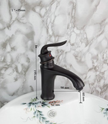 Retro nostalgische wastafelkraan Klassiek model Olie Brons afgewerkt