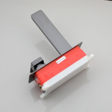 Achterzijde gun metal wandkraan