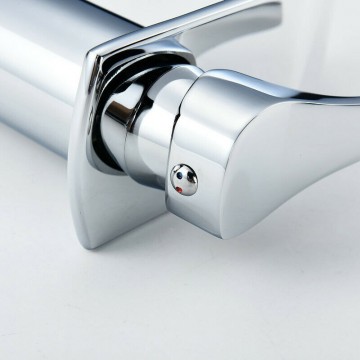 Achterzijde wastafelkraan