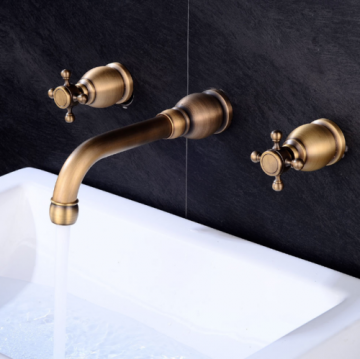 Antiek brons landelijk muur kraan