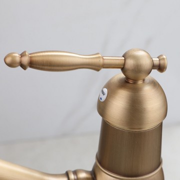 B93 elegante bronskleurige wastafelkraan