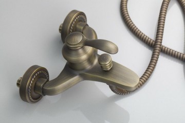 Badkamer badkraan bronzen uitvoering