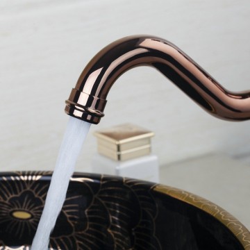 Badkamer kraan goud rose