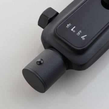 Bediening zwarte regendouche