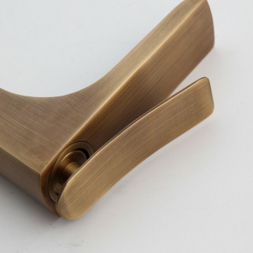 Bedieningshendel mengkraan bronskleurig