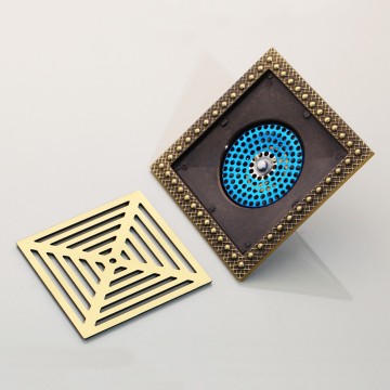 Binnenkant bronzen doucheput