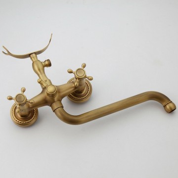 Boven aanzicht badkraan brons