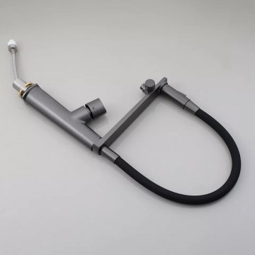 Boven aanzicht gun metal keukenkraan