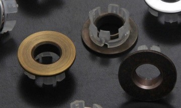 Brons overloop rozet