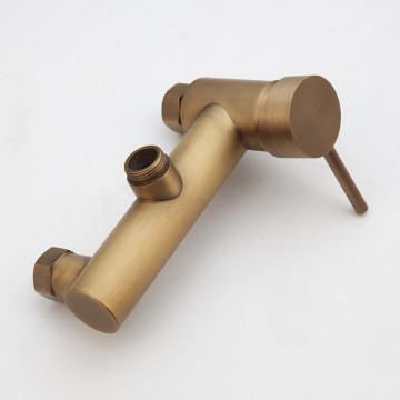 Bronskleurig mengkraan gedeelte