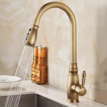 Bronskleurige keukenkraan landelijke stijl 7