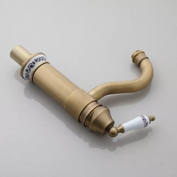 Bronskleurige meng kraan