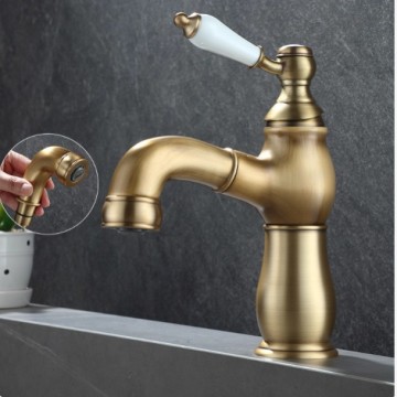 Bronskleurige uittrekbare mengkraan sproeikop 1