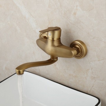 Bronzen draaibare badkraan