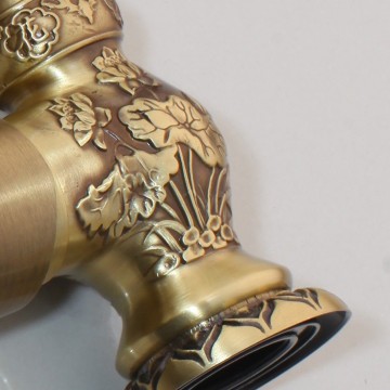 Bronzen kraan versiering