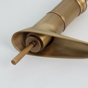 Bronzen watervalkraan 0