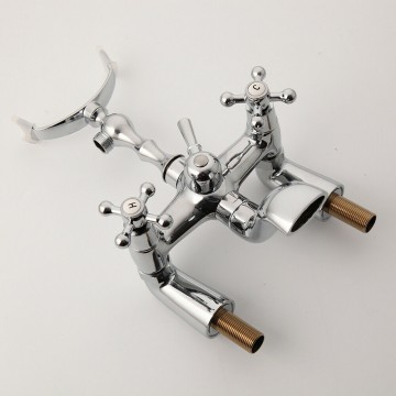 Chroom bad rand badkraan