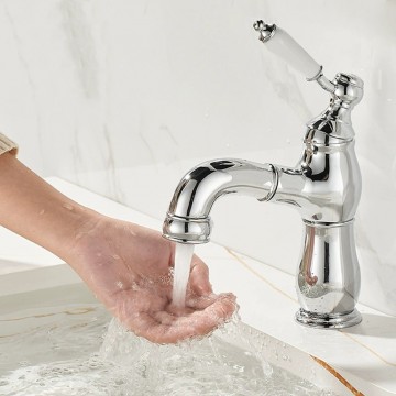 Chroom wastafelkraan met uittrekbare uitloop 4