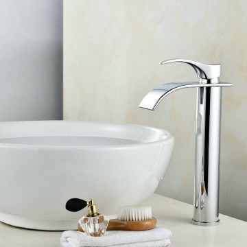 Chroom waterval-kraan