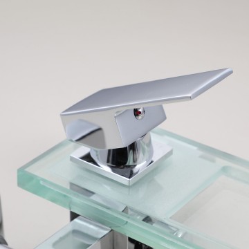 Chroom watervalkraan bedieningshendel