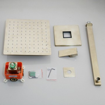 Complete set mat gouden douche