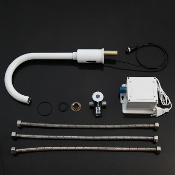 Complete set witte alto sensorkraan