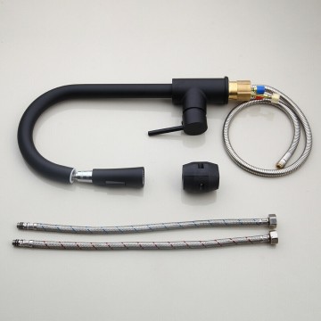 Complete set zwarte kraan voor keuken