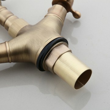 De draadbuis is 33mm in diameter