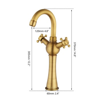 Detail brons kraan hoog