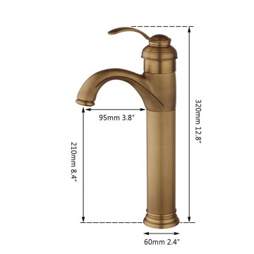 Detail bronskleurige wastafelkraan mengkraan