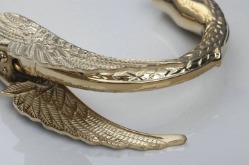 Detail gouden zwaan kraan