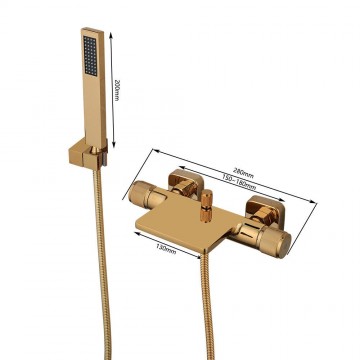 Details goudkleurige badkraan mengkraan