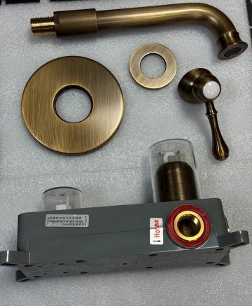 Donker bronskleurige inbouw muurkraan landelijke 4