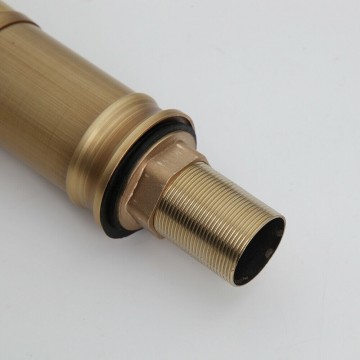 Draad buis onderzijde watervalkraan