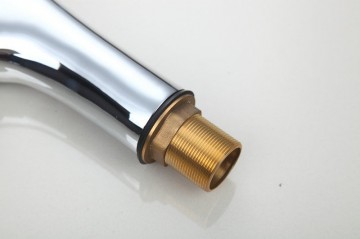 Draadbuis chroom kraan