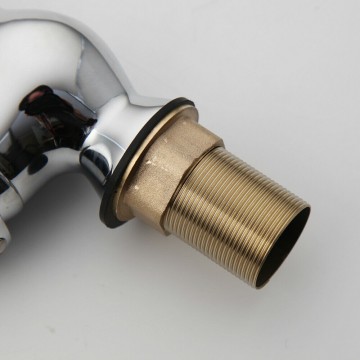 Draadbuis chroom mengkraan met draaibare hals