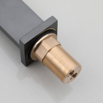 Draadbuis moderne gun metal wastafelkraan