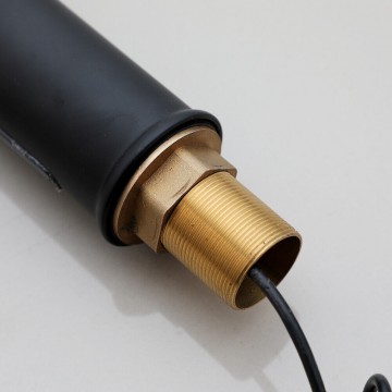 Draadbuis sesto zwart koud sensorkraan