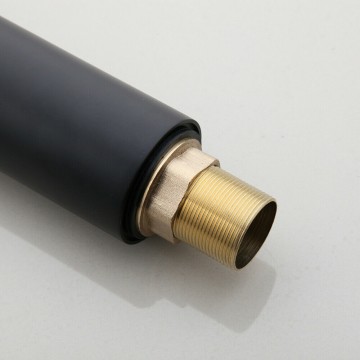 Draadbuis zwarte kraan