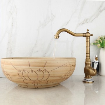 Elegante bronzen kraan 0