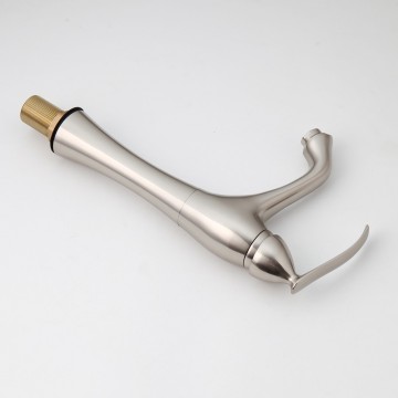 Elegante geborsteld nikkel wastafelkraan