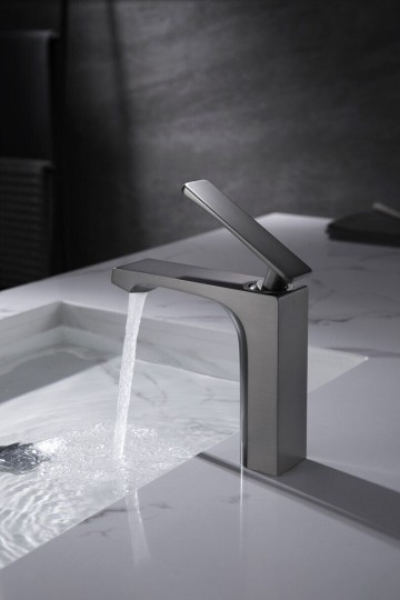 Elegante gun metal wastafelkraan