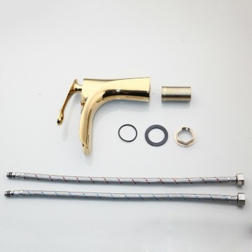 Elegante kleine wastafelkraan goudkleurig